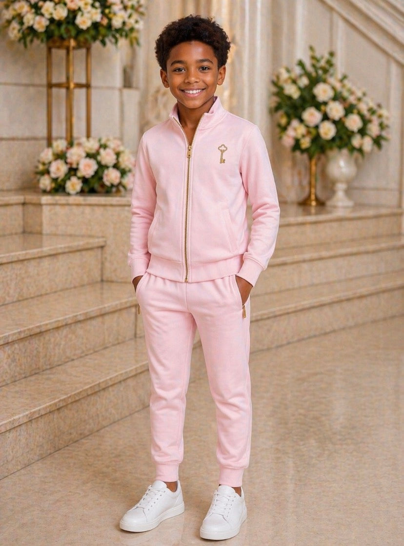 “I am growing into greatness every day.”
“Future King Set – Manifest Greatness”