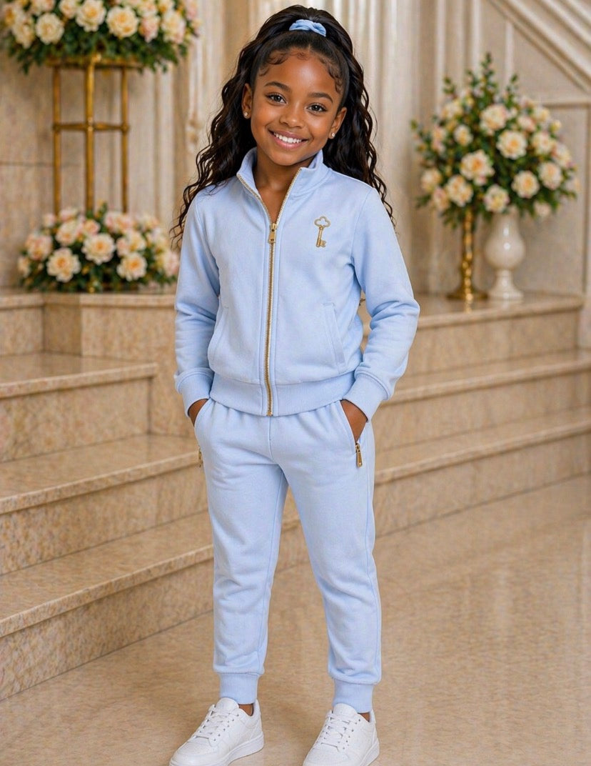 “I am powerful, beautiful, and destined for greatness.”
“Little Queen Set – Speak It Into Existence”