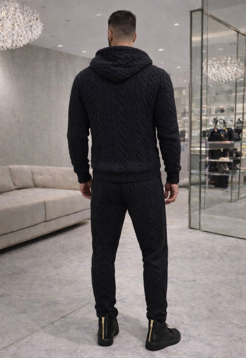Stay sharp—your future depends on it. Key of Blessings™ Signature Plush Cable Sweatsuit – Black